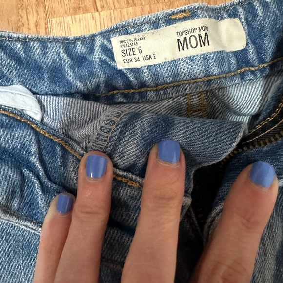 Top Shop Mom Shorts - Picture 3 of 4